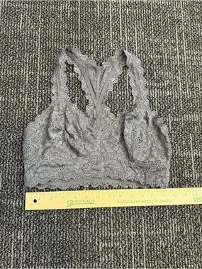 Felina Gray Lace Racerback Bralette Women’s Wireless Floral Size Large